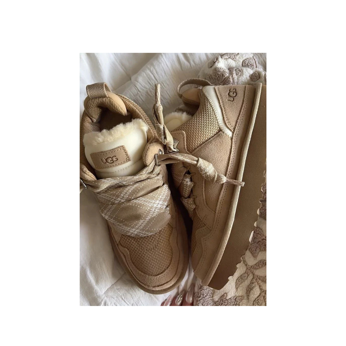 UGC sheepskin sneakers (PREMIUM)